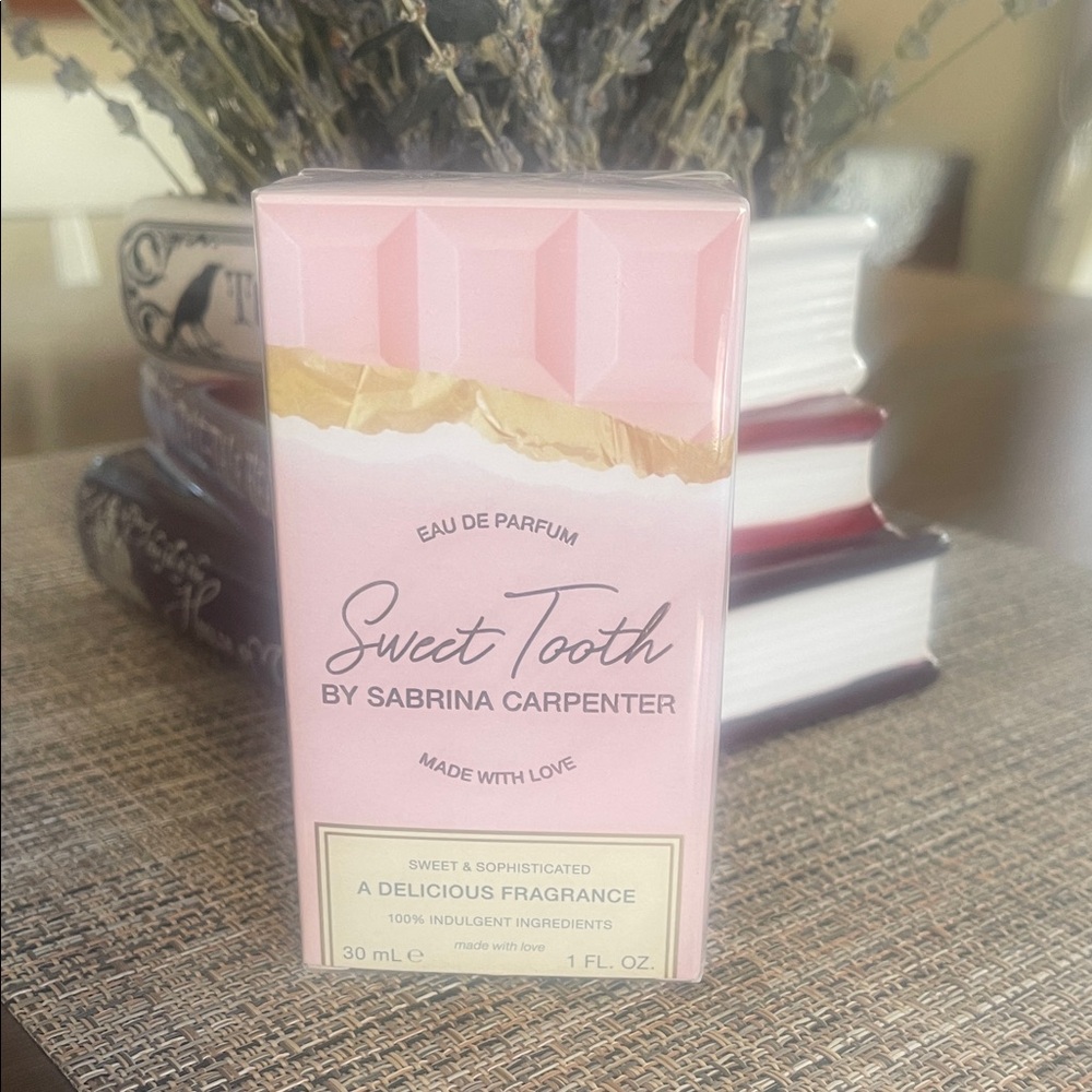 Sweet Tooth by Sabrina Carpenter NWT